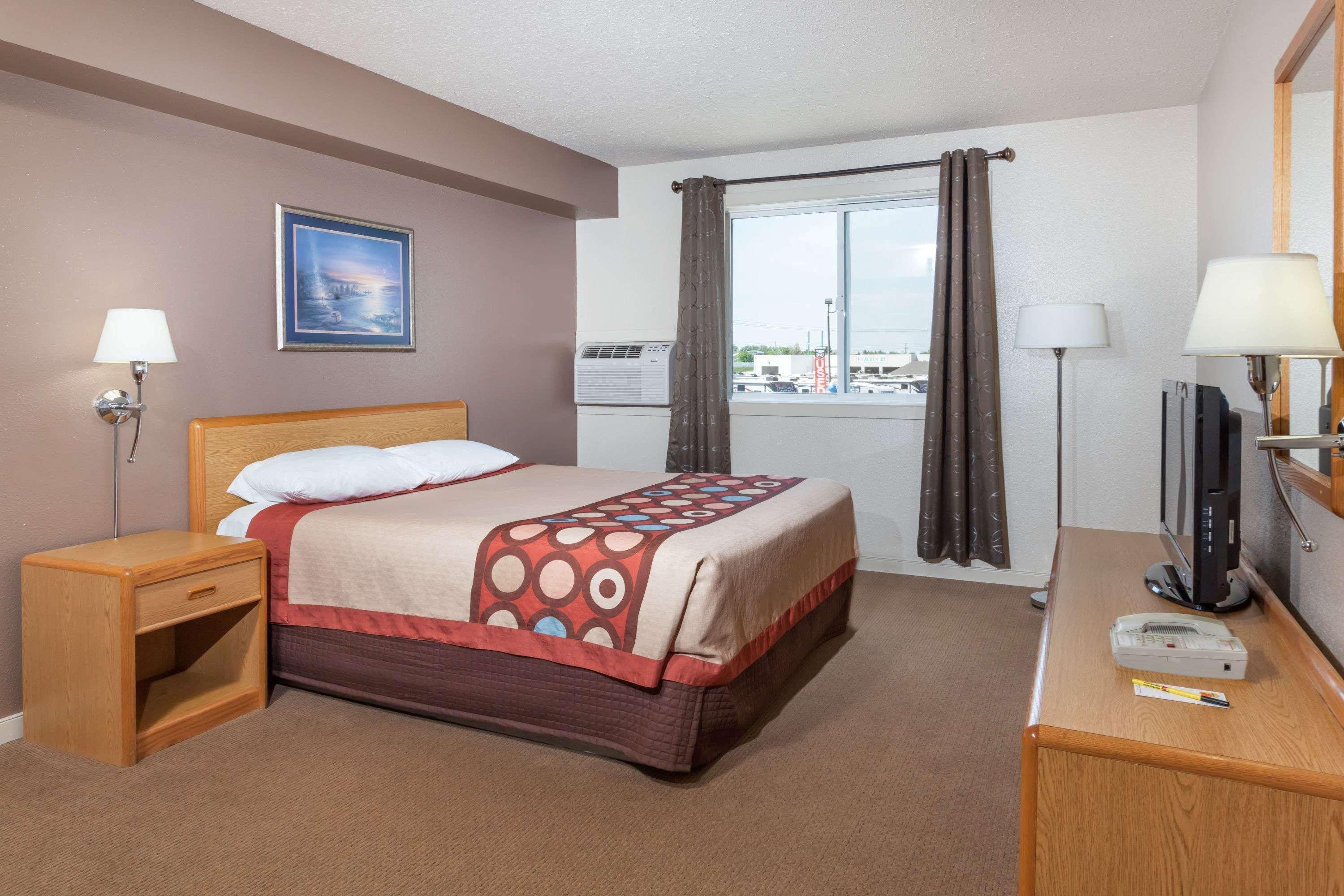 Motel Super 8 By Wyndham Medicine Hat Ab Extérieur photo